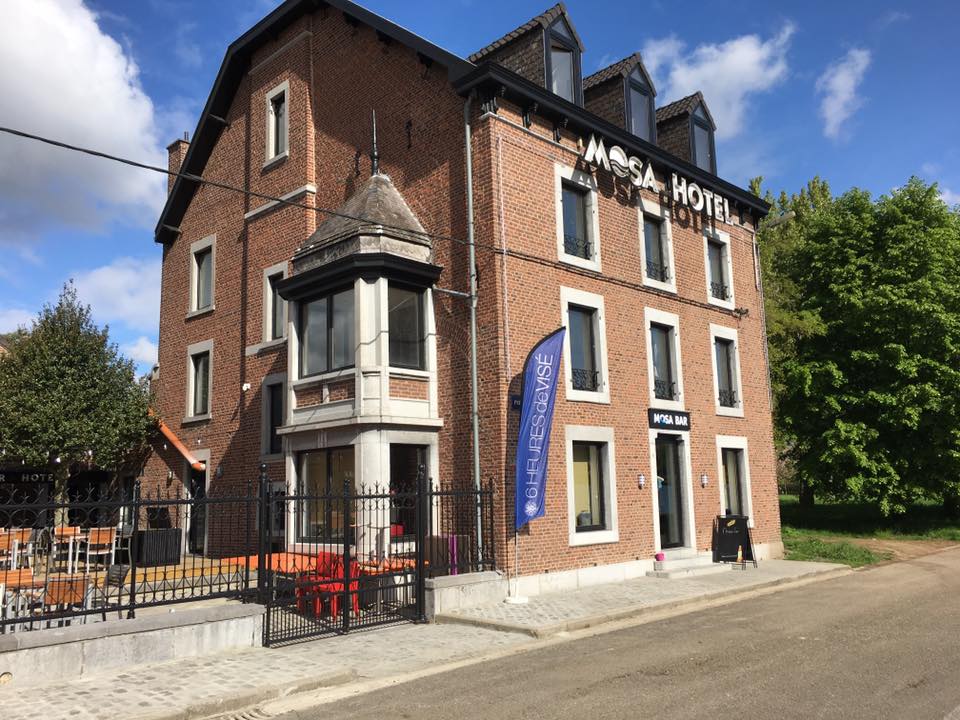 MOSA Resto Bar Hotel